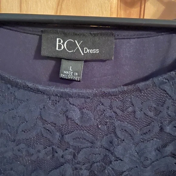 New Without Tags, Women’s Navy Colored BCX Dress With Belt Size Large - Picture 3 of 4